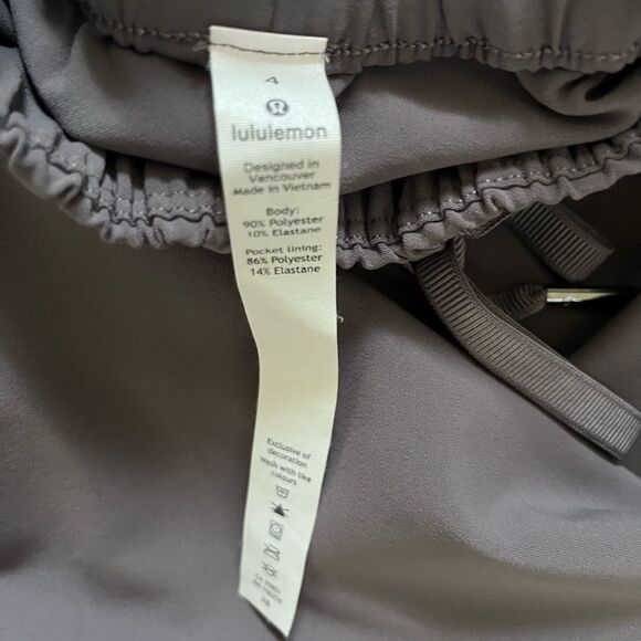 Lululemon On The Fly Skirt size 4 magnum mini - Picture 5 of 5